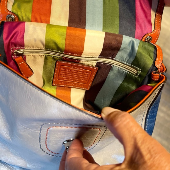 Coach Cross Body Bag - Picture 4 of 10